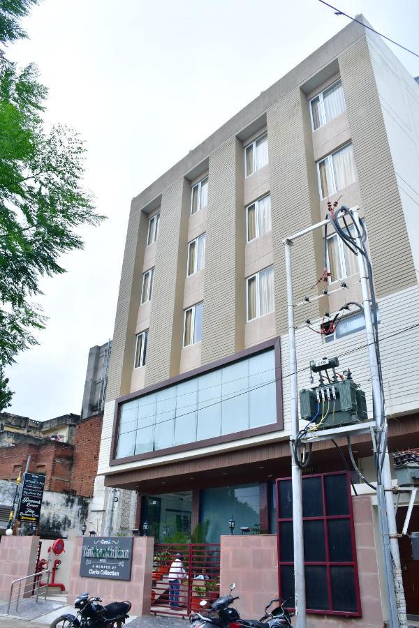 Hotel Yatharth Inn バラナシ エクステリア 写真