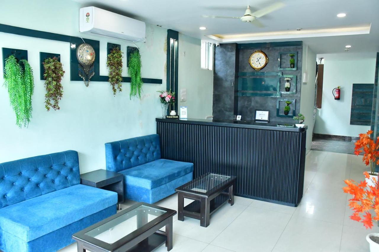 Hotel Yatharth Inn バラナシ エクステリア 写真