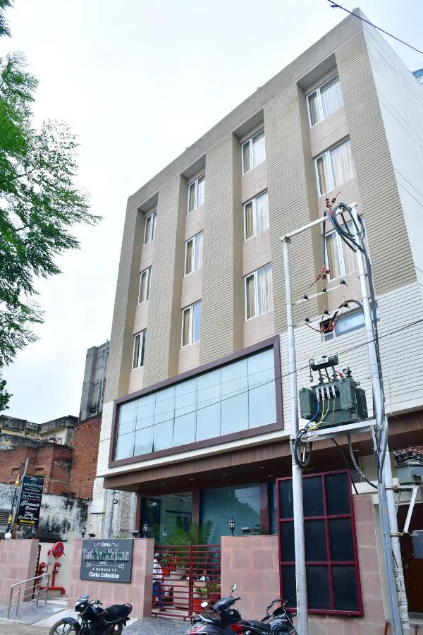 Hotel Yatharth Inn バラナシ エクステリア 写真